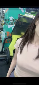 97年人妻姐姐老公出差约我见面